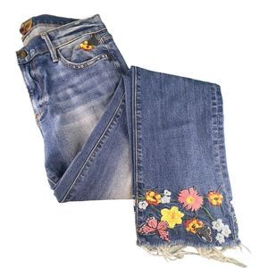 Drift Wood Women's Classic Fit Blake Easy Cropped Floral Distressed Jeans, Size